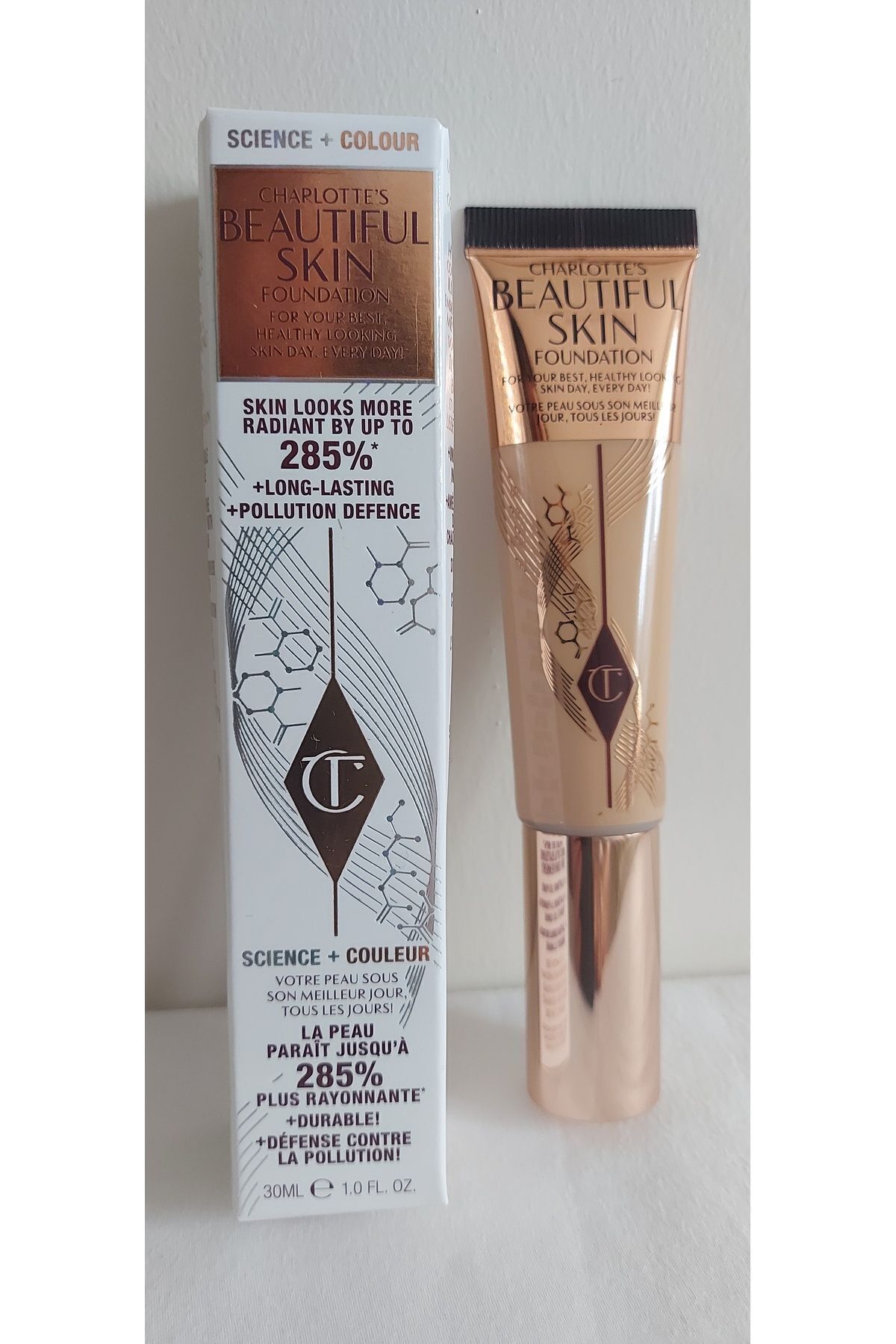 CHARLOTTE'S BEAUTIFUL SKIN FOUNDATION 4 NEUTRAL 30ml